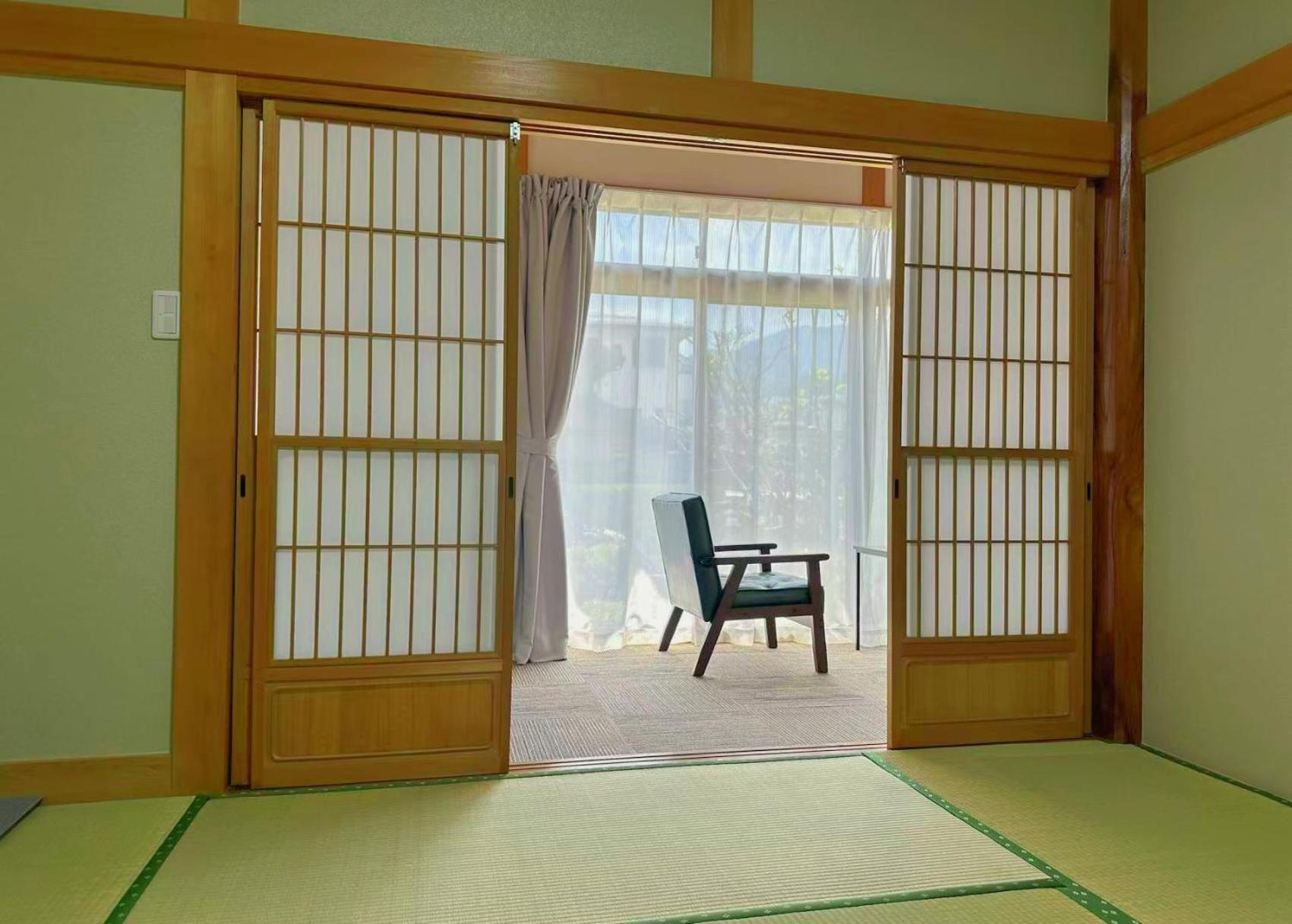 富士山を眺められる宿 ゲストハウス花水木 Nishikatsura Экстерьер фото